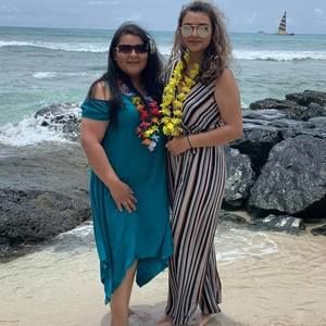 Meet your Posher, Ofelia